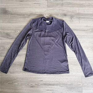 Nike Run Division Top